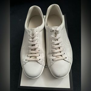 Gucci Ace
Perforated Interlocking G White